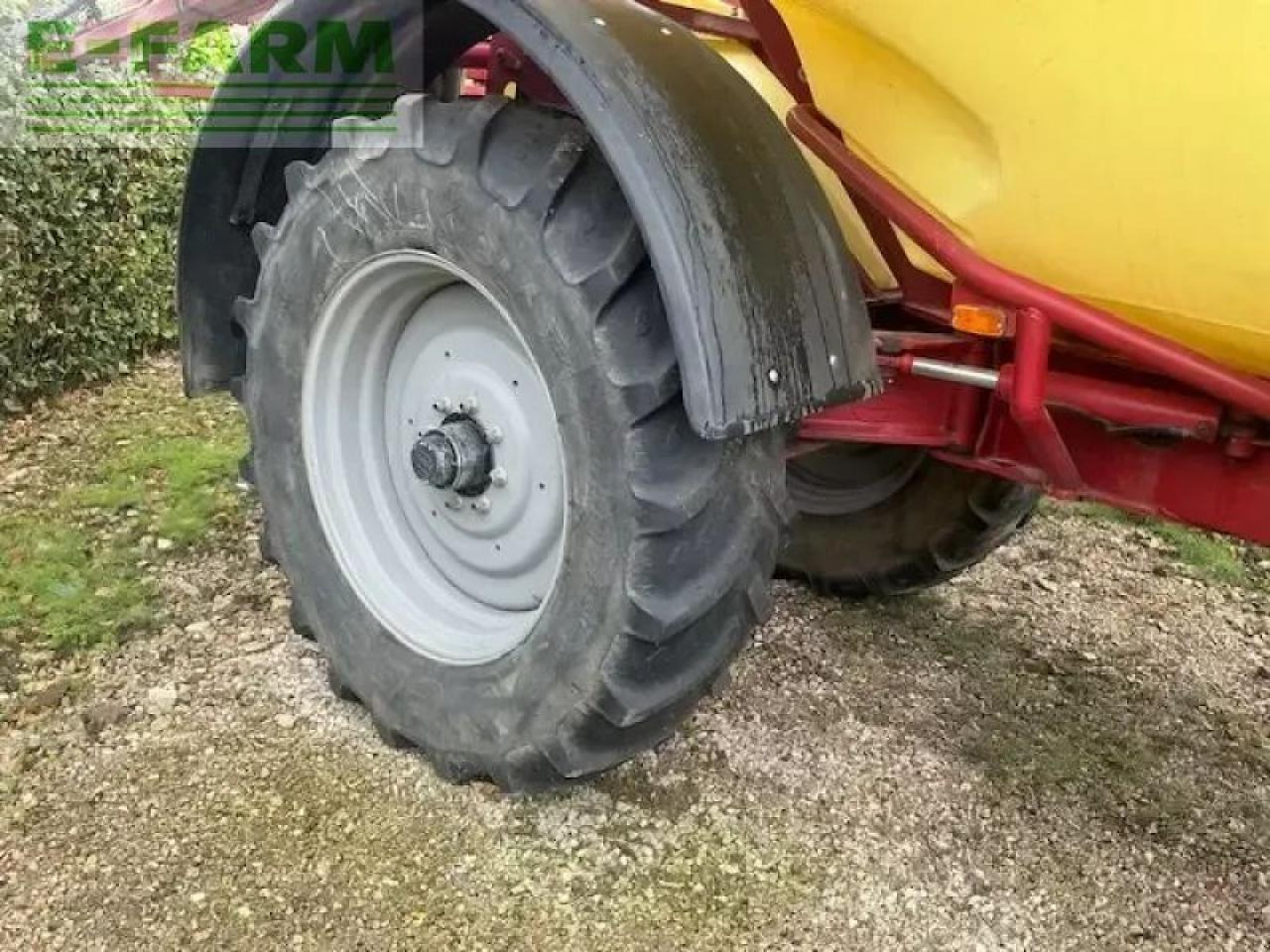 Commender4400l - מרסס נגרר: תמונה 5 Commender4400l - מרסס נגרר: תמונה 5