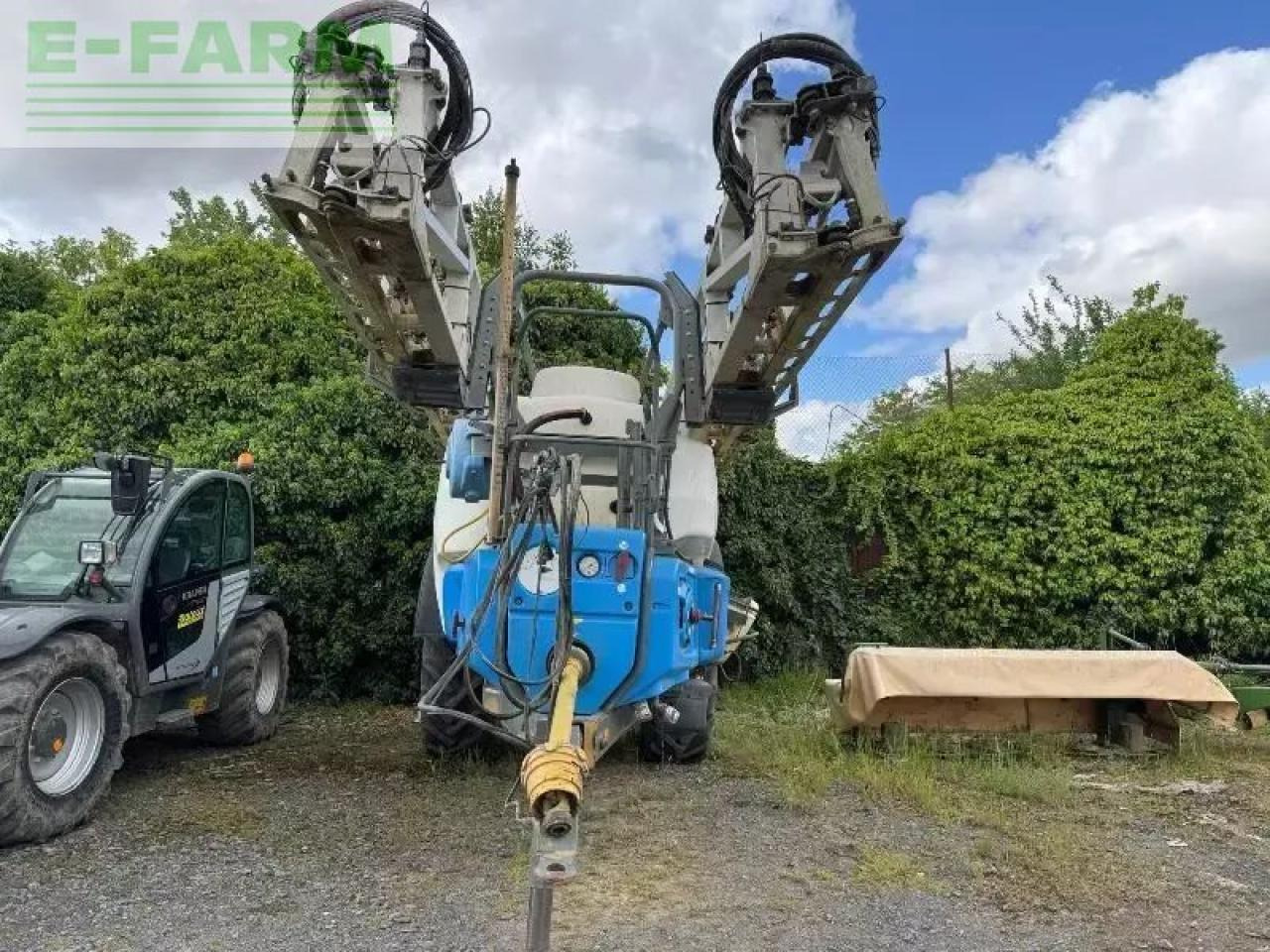 Meteor 4200 - מרסס נגרר: תמונה 2 Meteor 4200 - מרסס נגרר: תמונה 2