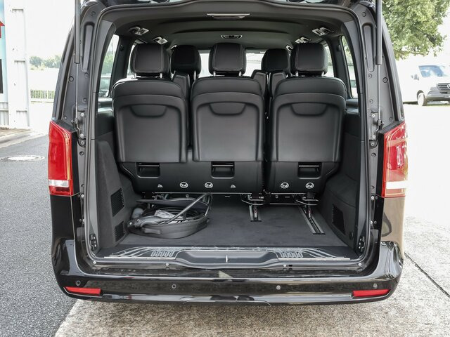 MERCEDES-BENZ EQV 300 Avantgarde Line,lang,7Sitze,2xKlima,LED - מיניבוס, אוטובוס חשמלי: תמונה 2 MERCEDES-BENZ EQV 300 Avantgarde Line,lang,7Sitze,2xKlima,LED - מיניבוס, אוטובוס חשמלי: תמונה 2