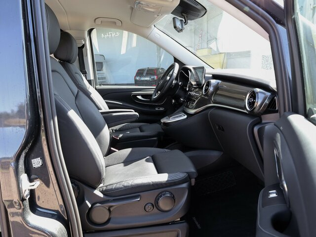 MERCEDES-BENZ EQV 300 Avantgarde,lang,7Sitze,2Schiebetüren - כלי רכב מסחרי לנוסעים, כלי רכב מסחרי חשמלי: תמונה 5 MERCEDES-BENZ EQV 300 Avantgarde,lang,7Sitze,2Schiebetüren - כלי רכב מסחרי לנוסעים, כלי רכב מסחרי חשמלי: תמונה 5