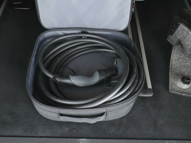 MERCEDES-BENZ EQV 300 Extralang,8Sitze,2elektr.Schiebetür,LED - מיניבוס, אוטובוס חשמלי: תמונה 3 MERCEDES-BENZ EQV 300 Extralang,8Sitze,2elektr.Schiebetür,LED - מיניבוס, אוטובוס חשמלי: תמונה 3