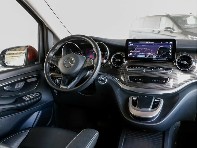 MERCEDES-BENZ EQV 300 Extralang,Avantgarde,7Sitze,2Schiebetür - מיניבוס, אוטובוס חשמלי: תמונה 4 MERCEDES-BENZ EQV 300 Extralang,Avantgarde,7Sitze,2Schiebetür - מיניבוס, אוטובוס חשמלי: תמונה 4