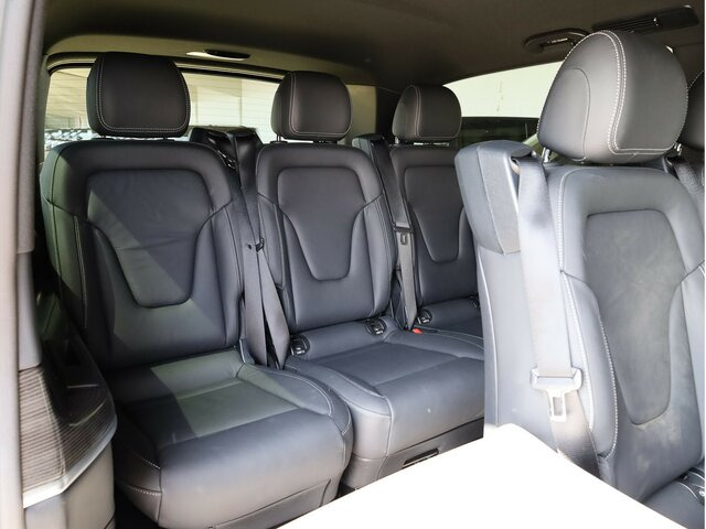 MERCEDES-BENZ EQV 300 Extralang,Avantgarde,8Sitze,2elektr.Tür - מיניבוס, אוטובוס חשמלי: תמונה 4 MERCEDES-BENZ EQV 300 Extralang,Avantgarde,8Sitze,2elektr.Tür - מיניבוס, אוטובוס חשמלי: תמונה 4