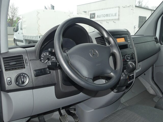MERCEDES-BENZ Sprinter 311 CDI DOKA Pritsche,AHK,Standheizung - כלי רכב מסחרי במיטה שטוחה, כלי רכב מסחרי קומבי: תמונה 4 MERCEDES-BENZ Sprinter 311 CDI DOKA Pritsche,AHK,Standheizung - כלי רכב מסחרי במיטה שטוחה, כלי רכב מסחרי קומבי: תמונה 4