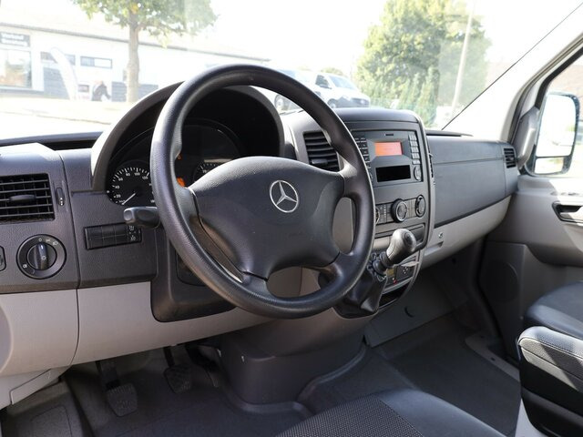 MERCEDES-BENZ Sprinter 316CDI DOKA,Allrad,AHK,TCO,Standhzg. - כלי רכב מסחרי במיטה שטוחה, כלי רכב מסחרי קומבי: תמונה 4 MERCEDES-BENZ Sprinter 316CDI DOKA,Allrad,AHK,TCO,Standhzg. - כלי רכב מסחרי במיטה שטוחה, כלי רכב מסחרי קומבי: תמונה 4