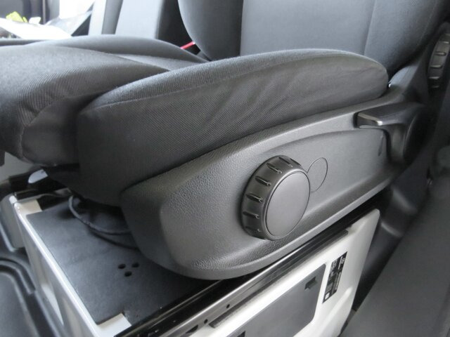 כלי רכב מסחרי עם לוח MERCEDES-BENZ Sprinter 317 CDI,3665mm,Automatik,Kamera: תמונה 8