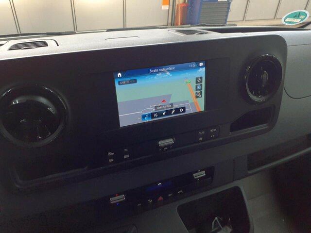 MERCEDES-BENZ Sprinter 317 CDI Kasten,L2H2,MBUX,Kamera - כלי רכב מסחרי עם לוח: תמונה 3 MERCEDES-BENZ Sprinter 317 CDI Kasten,L2H2,MBUX,Kamera - כלי רכב מסחרי עם לוח: תמונה 3