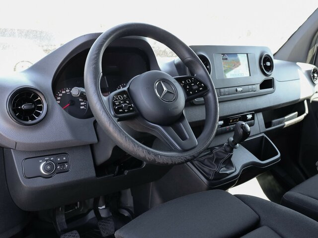 MERCEDES-BENZ Sprinter 317 CDI Kasten,L2H2,MBUX,Kamera - כלי רכב מסחרי עם לוח: תמונה 5 MERCEDES-BENZ Sprinter 317 CDI Kasten,L2H2,MBUX,Kamera - כלי רכב מסחרי עם לוח: תמונה 5