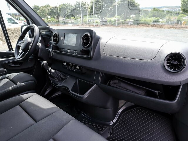 MERCEDES-BENZ Sprinter 317 CDI Kasten,L2H2,MBUX,Kamera - כלי רכב מסחרי עם לוח: תמונה 4 MERCEDES-BENZ Sprinter 317 CDI Kasten,L2H2,MBUX,Kamera - כלי רכב מסחרי עם לוח: תמונה 4