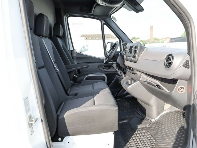 MERCEDES-BENZ Sprinter317CDI Maxi Koffer,LBW,Klima,Kamera - כלי רכב מסחרי עם תיבה: תמונה 3 MERCEDES-BENZ Sprinter317CDI Maxi Koffer,LBW,Klima,Kamera - כלי רכב מסחרי עם תיבה: תמונה 3