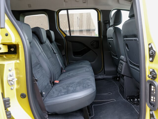 MERCEDES-BENZ T 180 Power Plus,AHK,LED,Navi,Kamera,Tempomat - כלי רכב מסחרי לנוסעים: תמונה 2 MERCEDES-BENZ T 180 Power Plus,AHK,LED,Navi,Kamera,Tempomat - כלי רכב מסחרי לנוסעים: תמונה 2