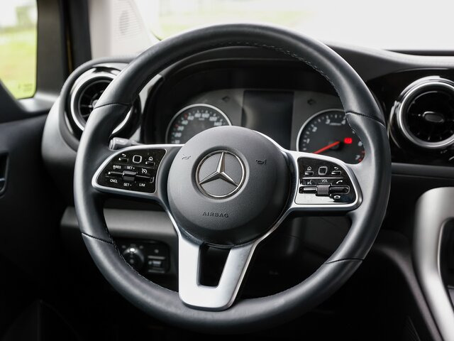 MERCEDES-BENZ T 180 Progressive,AHK,LED,Navi,Kamera,Tempomat - כלי רכב מסחרי לנוסעים: תמונה 5 MERCEDES-BENZ T 180 Progressive,AHK,LED,Navi,Kamera,Tempomat - כלי רכב מסחרי לנוסעים: תמונה 5