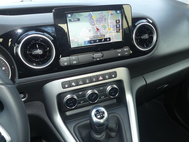 MERCEDES-BENZ T 180 Progressive,MBUX,LED,Navi,Kamera,Tempomat... - כלי רכב מסחרי לנוסעים: תמונה 5 MERCEDES-BENZ T 180 Progressive,MBUX,LED,Navi,Kamera,Tempomat... - כלי רכב מסחרי לנוסעים: תמונה 5