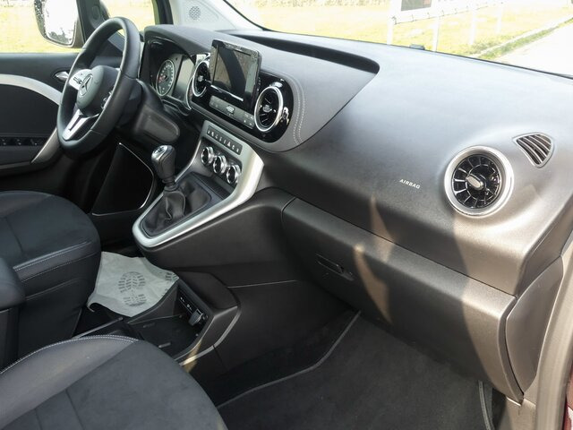 MERCEDES-BENZ T 180 Progressive,MBUX,LED,Navi,Kamera,Tempomat... - כלי רכב מסחרי לנוסעים: תמונה 2 MERCEDES-BENZ T 180 Progressive,MBUX,LED,Navi,Kamera,Tempomat... - כלי רכב מסחרי לנוסעים: תמונה 2