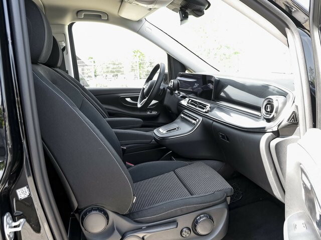 MERCEDES-BENZ V 220 d STYLE kompakt,6Sitzer,Distronic,AHK... - כלי רכב מסחרי לנוסעים: תמונה 4 MERCEDES-BENZ V 220 d STYLE kompakt,6Sitzer,Distronic,AHK... - כלי רכב מסחרי לנוסעים: תמונה 4