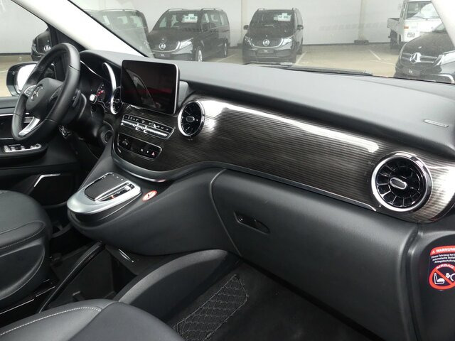 MERCEDES-BENZ V 300 Avantgarde,Extralang,2xSchiebetür el.,AHK - כלי רכב מסחרי לנוסעים: תמונה 2 MERCEDES-BENZ V 300 Avantgarde,Extralang,2xSchiebetür el.,AHK - כלי רכב מסחרי לנוסעים: תמונה 2