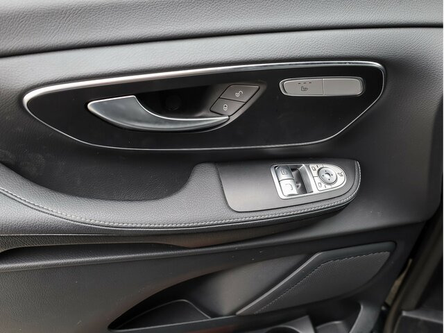 כלי רכב מסחרי לנוסעים MERCEDES-BENZ V 300 Avantgarde Extralang,Allrad,2Schiebetüren: תמונה 9