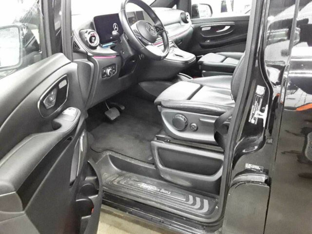 MERCEDES-BENZ V 300 Avantgarde Extralang,Allrad,7Sitzer,LED... - כלי רכב מסחרי לנוסעים: תמונה 2 MERCEDES-BENZ V 300 Avantgarde Extralang,Allrad,7Sitzer,LED... - כלי רכב מסחרי לנוסעים: תמונה 2