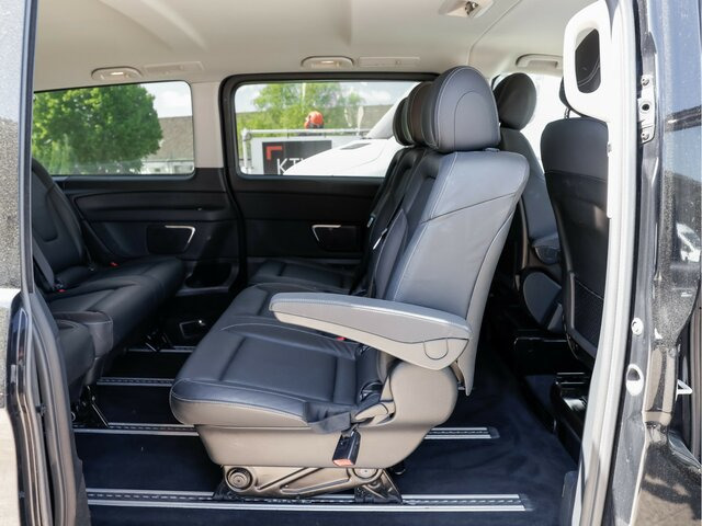 MERCEDES-BENZ V 300 Edition Extralang,2Schiebetür el.,8Sitzer - מיניבוס, כלי רכב מסחרי לנוסעים: תמונה 2 MERCEDES-BENZ V 300 Edition Extralang,2Schiebetür el.,8Sitzer - מיניבוס, כלי רכב מסחרי לנוסעים: תמונה 2