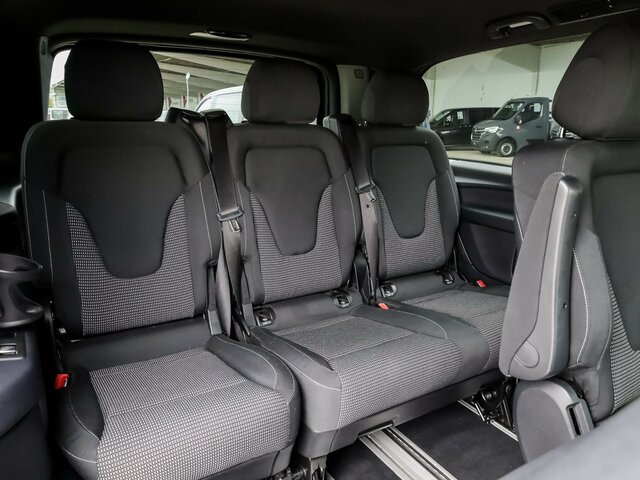 MERCEDES-BENZ V 300 Edition,lang,7-Sitzer,2Schiebetüren,Tisch... - כלי רכב מסחרי לנוסעים: תמונה 4 MERCEDES-BENZ V 300 Edition,lang,7-Sitzer,2Schiebetüren,Tisch... - כלי רכב מסחרי לנוסעים: תמונה 4