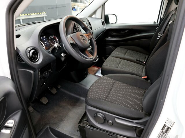 MERCEDES-BENZ Vito 114 Mixto,6 Sitzer,Klima,Navi,Tempomat... - כלי רכב מסחרי קטן: תמונה 2 MERCEDES-BENZ Vito 114 Mixto,6 Sitzer,Klima,Navi,Tempomat... - כלי רכב מסחרי קטן: תמונה 2