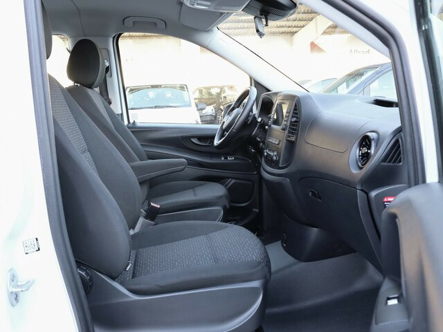 MERCEDES-BENZ Vito 114 TourerPro,Extralang,8Sitzer,Automatik... - כלי רכב מסחרי לנוסעים: תמונה 3 MERCEDES-BENZ Vito 114 TourerPro,Extralang,8Sitzer,Automatik... - כלי רכב מסחרי לנוסעים: תמונה 3