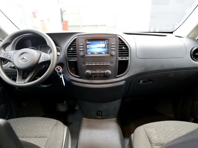 MERCEDES-BENZ Vito 114 TourerPro,lang,Automatik,8Sitze,Kamera... - מיניבוס, כלי רכב מסחרי לנוסעים: תמונה 2 MERCEDES-BENZ Vito 114 TourerPro,lang,Automatik,8Sitze,Kamera... - מיניבוס, כלי רכב מסחרי לנוסעים: תמונה 2