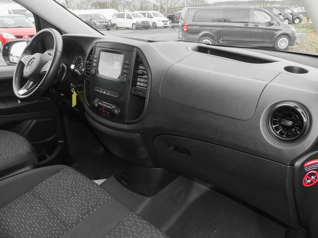 MERCEDES-BENZ Vito 116CDI lang,TourerPro,2Klima,9Sitze,Kamera - מיניבוס, כלי רכב מסחרי לנוסעים: תמונה 4 MERCEDES-BENZ Vito 116CDI lang,TourerPro,2Klima,9Sitze,Kamera - מיניבוס, כלי רכב מסחרי לנוסעים: תמונה 4