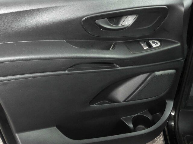מיניבוס, כלי רכב מסחרי לנוסעים MERCEDES-BENZ Vito 116CDI lang,TourerPro,2xKlima,9Sitze,Kamera: תמונה 6