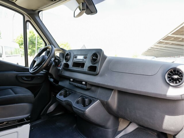 MERCEDES-BENZ eSprinter 312 Kasten FWD,3.924mm Radstand - כלי רכב מסחרי עם לוח, כלי רכב מסחרי חשמלי: תמונה 4 MERCEDES-BENZ eSprinter 312 Kasten FWD,3.924mm Radstand - כלי רכב מסחרי עם לוח, כלי רכב מסחרי חשמלי: תמונה 4