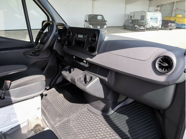 MERCEDES-BENZ eSprinter 312 Kasten FWD,3.924mm Radstand - כלי רכב מסחרי עם לוח, כלי רכב מסחרי חשמלי: תמונה 5 MERCEDES-BENZ eSprinter 312 Kasten FWD,3.924mm Radstand - כלי רכב מסחרי עם לוח, כלי רכב מסחרי חשמלי: תמונה 5
