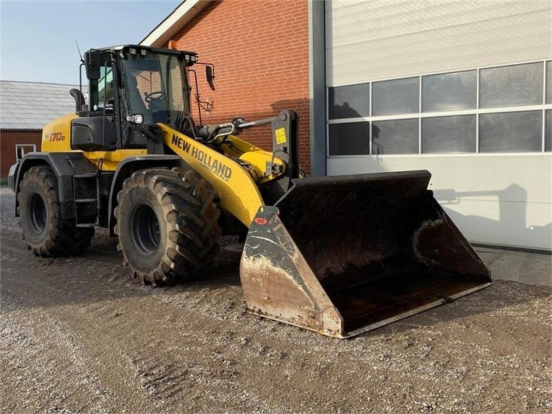 New Holland W170D - מעמיס גלגלים: תמונה 5 New Holland W170D - מעמיס גלגלים: תמונה 5