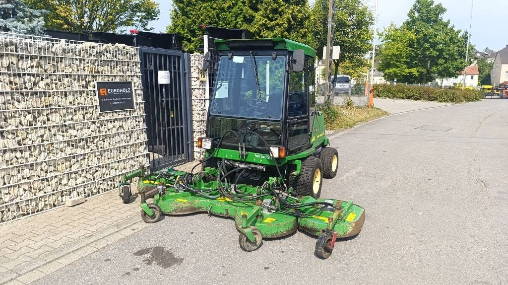 John Deere 1505 vollhydr. Großflächenmäher 3 m Mähwerk Allrad - מכסחה: תמונה 1 John Deere 1505 vollhydr. Großflächenmäher 3 m Mähwerk Allrad - מכסחה: תמונה 1
