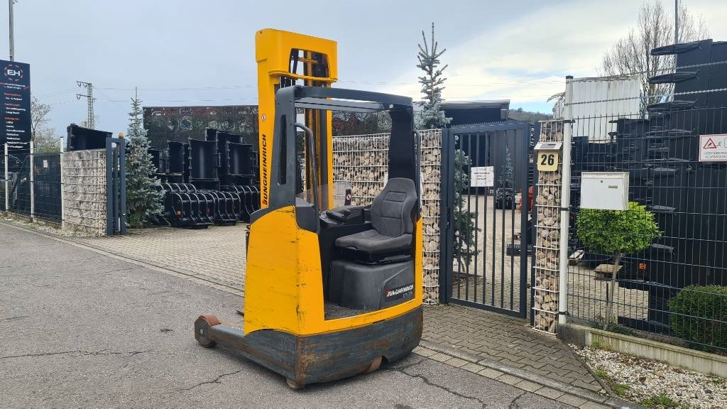 Jungheinrich ETV 216, Triplex, 6,9 m Hubhöhe, Hubkraft 1.600 kg - משאית הגעה: תמונה 4 Jungheinrich ETV 216, Triplex, 6,9 m Hubhöhe, Hubkraft 1.600 kg - משאית הגעה: תמונה 4