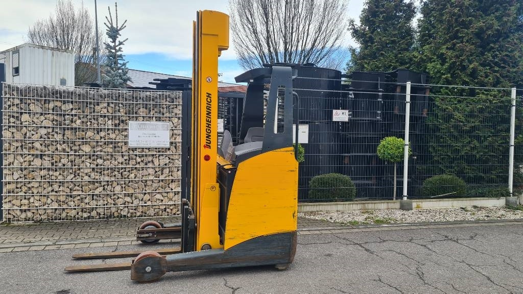 Jungheinrich ETV 216, Triplex, 6,9 m Hubhöhe, Hubkraft 1.600 kg - משאית הגעה: תמונה 2 Jungheinrich ETV 216, Triplex, 6,9 m Hubhöhe, Hubkraft 1.600 kg - משאית הגעה: תמונה 2