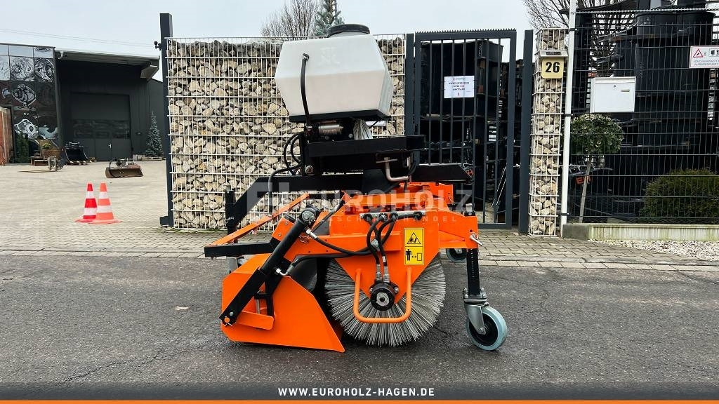 Kehrmaschine ZM2000 Stapleraufnahme - מטאטא עבור כלי רכב עירוני/ מיוחד: תמונה 2 Kehrmaschine ZM2000 Stapleraufnahme - מטאטא עבור כלי רכב עירוני/ מיוחד: תמונה 2