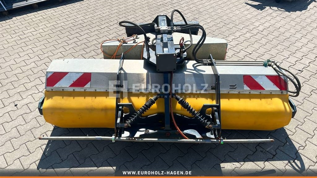 Kehrmaschine passend Kramer 420 950 2300 mm gebr - מטאטא: תמונה 1 Kehrmaschine passend Kramer 420 950 2300 mm gebr - מטאטא: תמונה 1