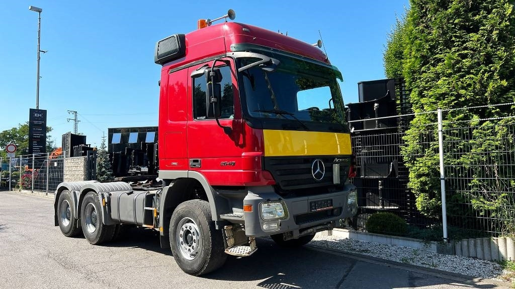 Mercedes-Benz Actros 2648 6x4 1 Hand Kipphydraulik Klima - יחידת טרקטור: תמונה 4 Mercedes-Benz Actros 2648 6x4 1 Hand Kipphydraulik Klima - יחידת טרקטור: תמונה 4