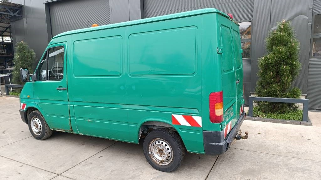 Volkswagen LT 28 Kastenwagen Werkstattsschränke Motorschaden - כלי רכב מסחרי עם תיבה: תמונה 5 Volkswagen LT 28 Kastenwagen Werkstattsschränke Motorschaden - כלי רכב מסחרי עם תיבה: תמונה 5