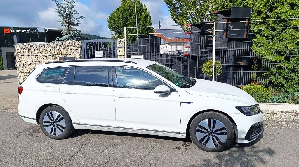 Volkswagen Passat GTE 1.4 Plug-In-Hybrid, Batterie neu, Navi - מכונית: תמונה 5 Volkswagen Passat GTE 1.4 Plug-In-Hybrid, Batterie neu, Navi - מכונית: תמונה 5