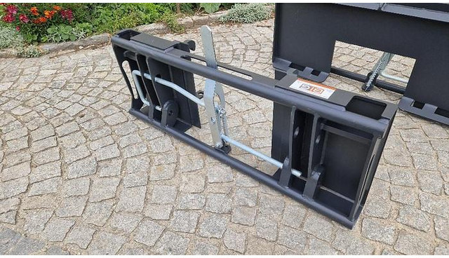Big Adapter Avant auf Euro Aufnahme - צרופה: תמונה 2 Big Adapter Avant auf Euro Aufnahme - צרופה: תמונה 2