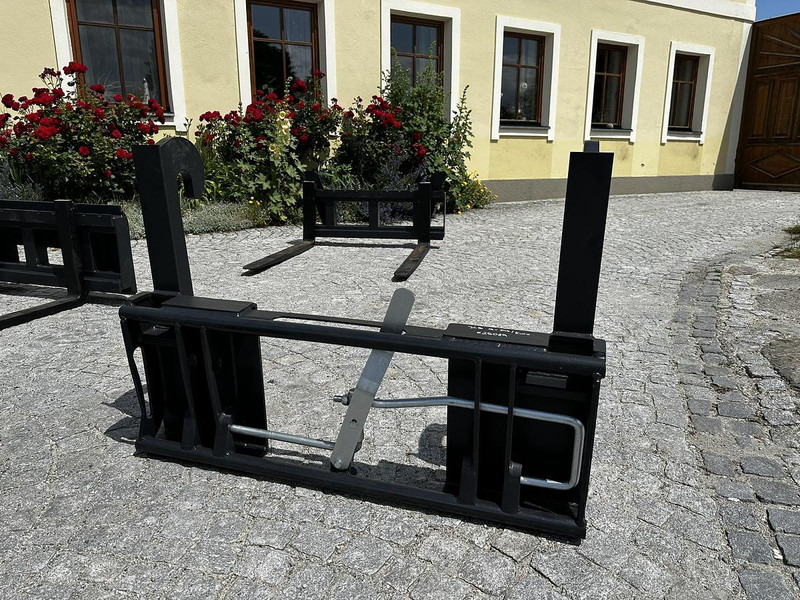 Big Adapter JCB Q-Fit passend zu Euro Aufnahme - צרופה: תמונה 1 Big Adapter JCB Q-Fit passend zu Euro Aufnahme - צרופה: תמונה 1