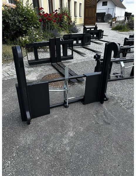 Big Adapter JCB Q-Fit passend zu Euro Aufnahme - צרופה: תמונה 1 Big Adapter JCB Q-Fit passend zu Euro Aufnahme - צרופה: תמונה 1