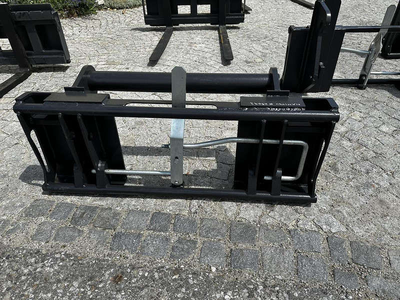 Big Adapter Manitou passend zu Euro Aufnahme - צרופה: תמונה 1 Big Adapter Manitou passend zu Euro Aufnahme - צרופה: תמונה 1