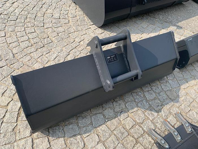 Big BIG Böschungslöffel hyd. 140 cm mit Martin M10 Aufnahme - דלי: תמונה 4 Big BIG Böschungslöffel hyd. 140 cm mit Martin M10 Aufnahme - דלי: תמונה 4