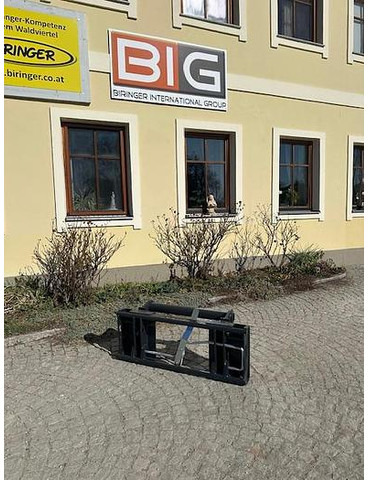 Big Manitou Adapter mit Euro Aufnahme - צרופה: תמונה 1 Big Manitou Adapter mit Euro Aufnahme - צרופה: תמונה 1
