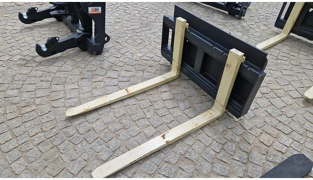 Big Palettengabel 2 t mit Bobcat 90 cm Aufnahme - מזלגות עבור ציוד לטיפול בחומרים: תמונה 3 Big Palettengabel 2 t mit Bobcat 90 cm Aufnahme - מזלגות עבור ציוד לטיפול בחומרים: תמונה 3
