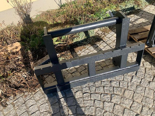 Big Palettengabel 2 t mit Bobcat Teleskoplader Aufnahme - מזלגות עבור ציוד לטיפול בחומרים: תמונה 1 Big Palettengabel 2 t mit Bobcat Teleskoplader Aufnahme - מזלגות עבור ציוד לטיפול בחומרים: תמונה 1