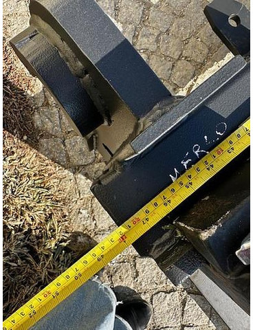 Big Palettengabel 3,5 t mit Merlo Aufnahme 120 cm FEM 3 Träggerahmen - מזלגות עבור ציוד לטיפול בחומרים: תמונה 4 Big Palettengabel 3,5 t mit Merlo Aufnahme 120 cm FEM 3 Träggerahmen - מזלגות עבור ציוד לטיפול בחומרים: תמונה 4