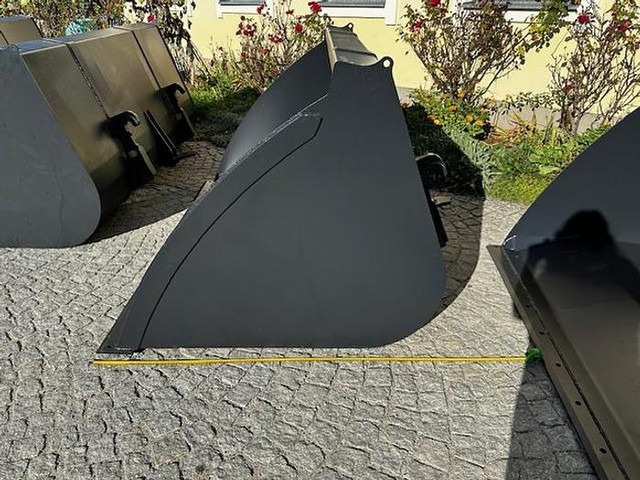 Big Volumenschaufel 200 cm mit Merlo ZM2 Aufnahme - דלי: תמונה 5 Big Volumenschaufel 200 cm mit Merlo ZM2 Aufnahme - דלי: תמונה 5